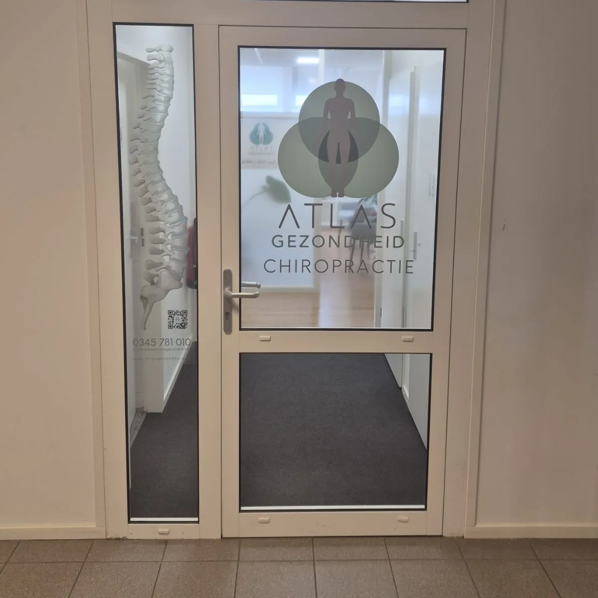 Ingang van Atlas Gezondheid Geldermalsen aan Achter 't Veer